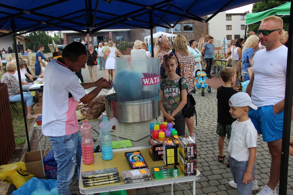 Stoisko z watą cukrową