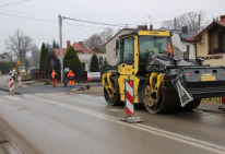 Kładzenie nawierzchni asfaltowej